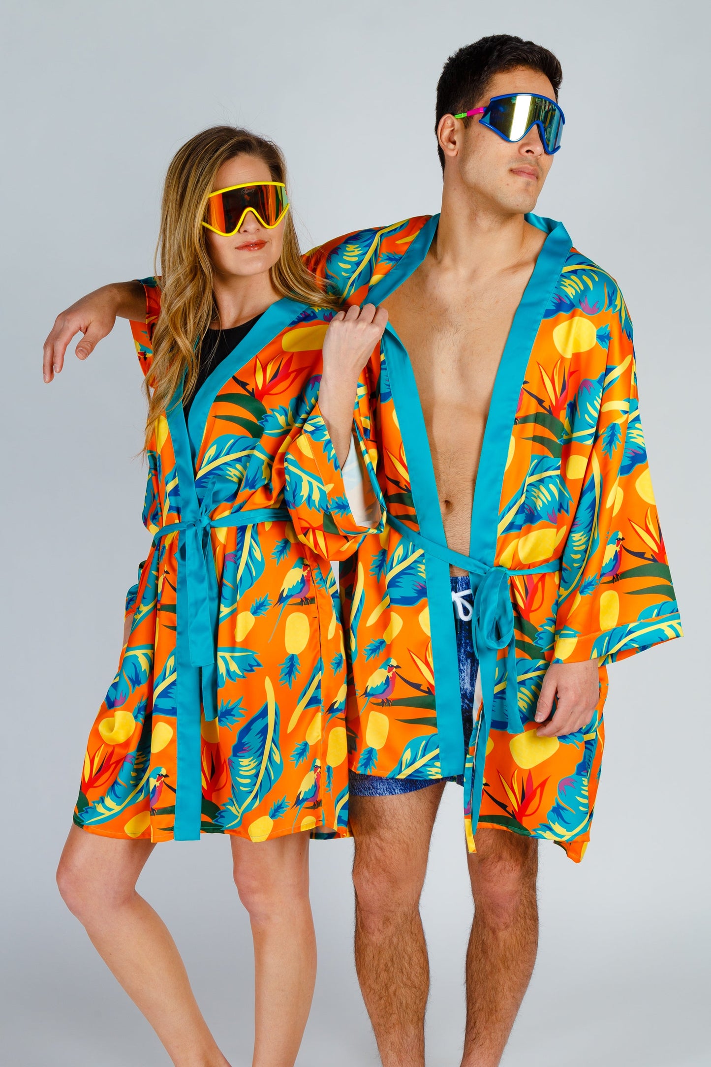 The Cruise Ship Casanova | Women's Unisex Hawaiian Party Kimono