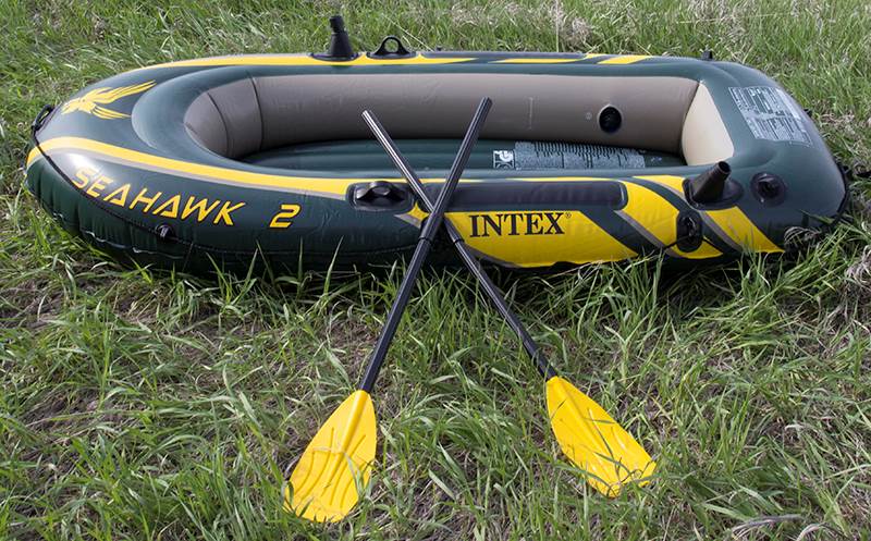 Intex Seahawk 2 Inflatable 2 Person Floating Boat Raft with Oars & Pump (2 Pack)