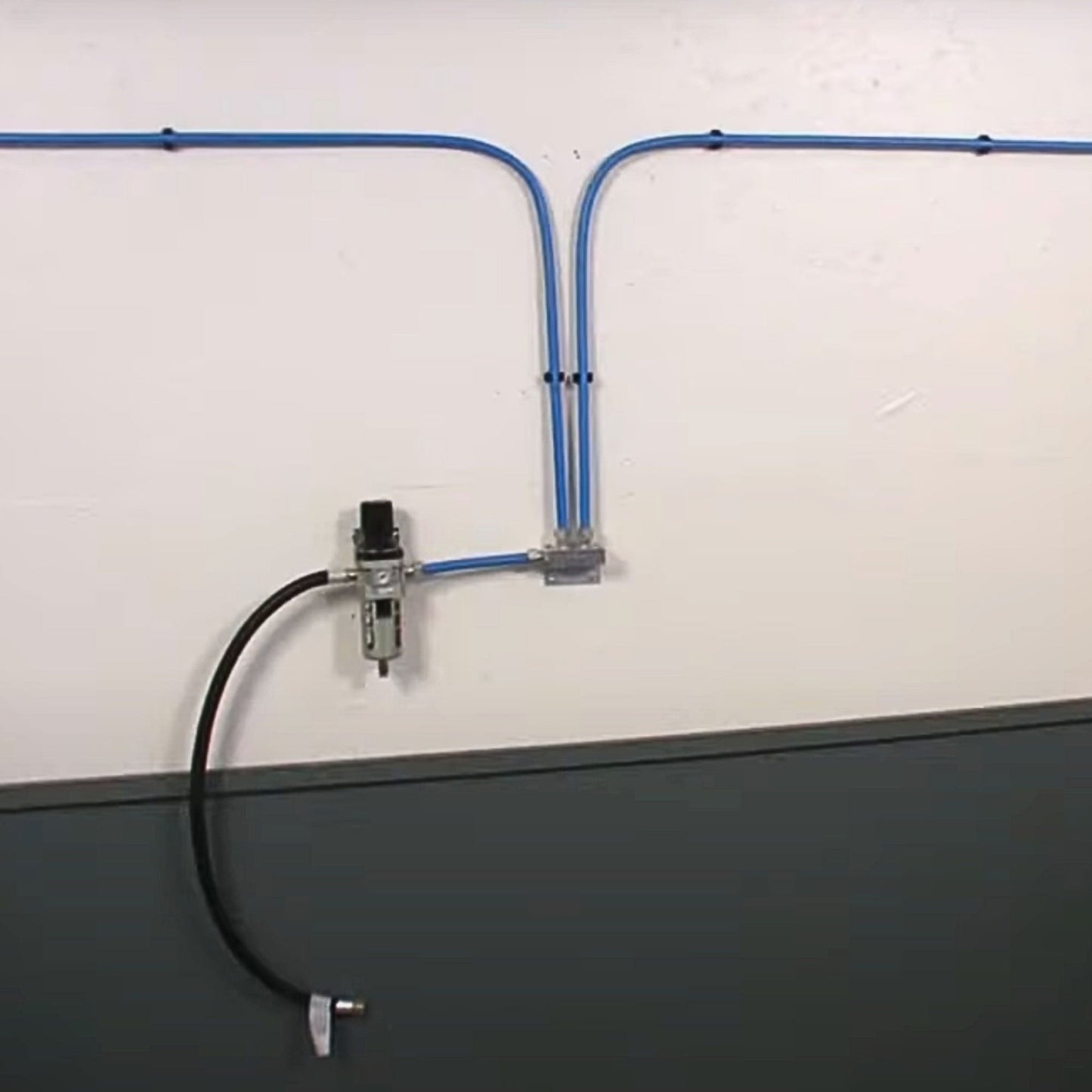 MaxLine 300 Foot 0.75 Inch Semi-Flexible Compressed Air Tubing Master Kit, Blue