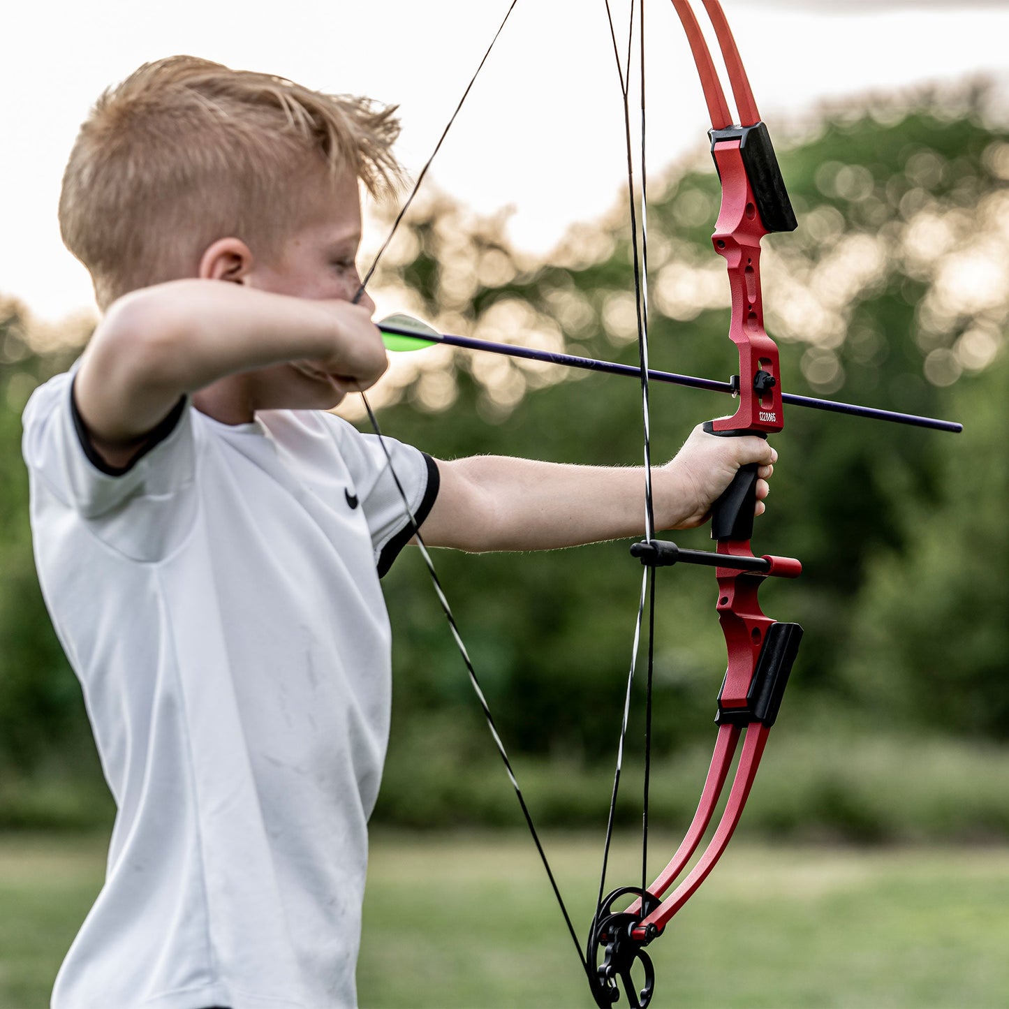 Genesis Mini, Youth Compound Bow & Arrow Kit with Quiver, Draw Hand-Right, Blue