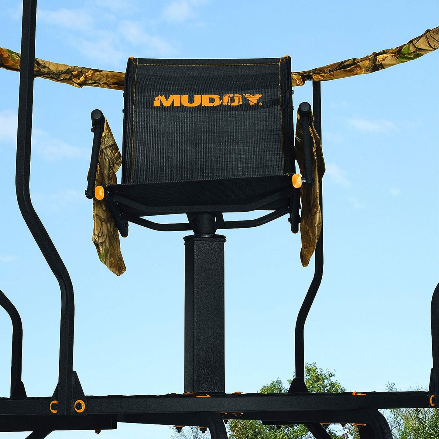 Muddy 16' Liberty Tripod Stand Hunting Gear with Flex Tek Seat Hunting Chair