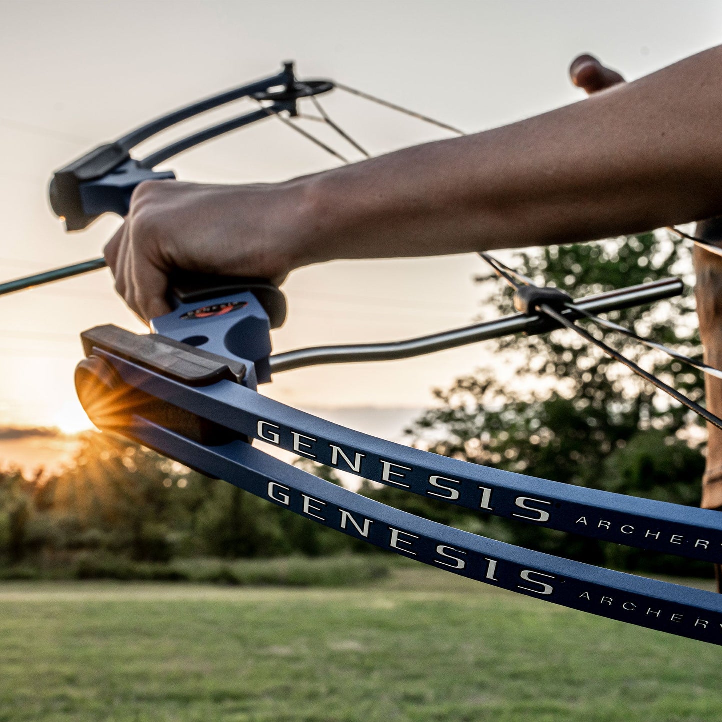 Genesis Original Archery Compound Bow and Arrow Set, Draw Hand-Right, Pink