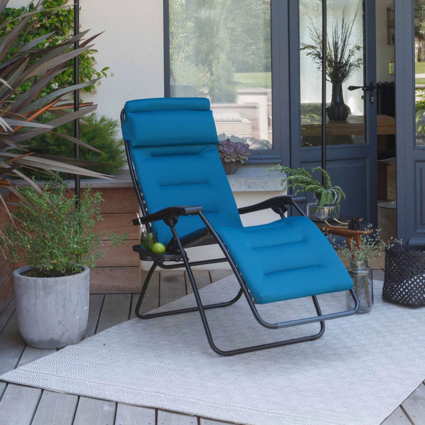 Lafuma Futura Air Comfort Padded Folding Patio Lawn Recliner Chair, Coral Blue