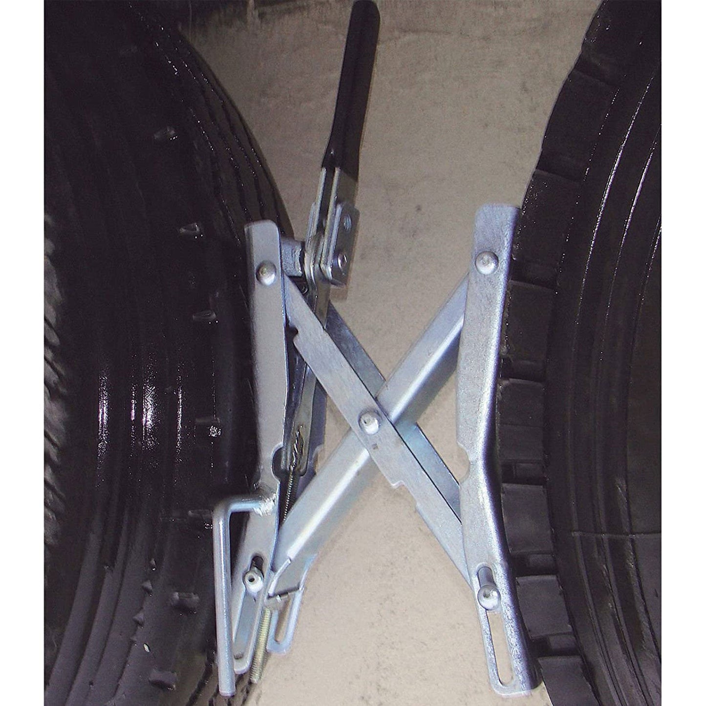 Tow Tuff TTF-01TWC Tandem Wheel Chock, Stabilize Trailers, RVs, Campers (2 Pack)