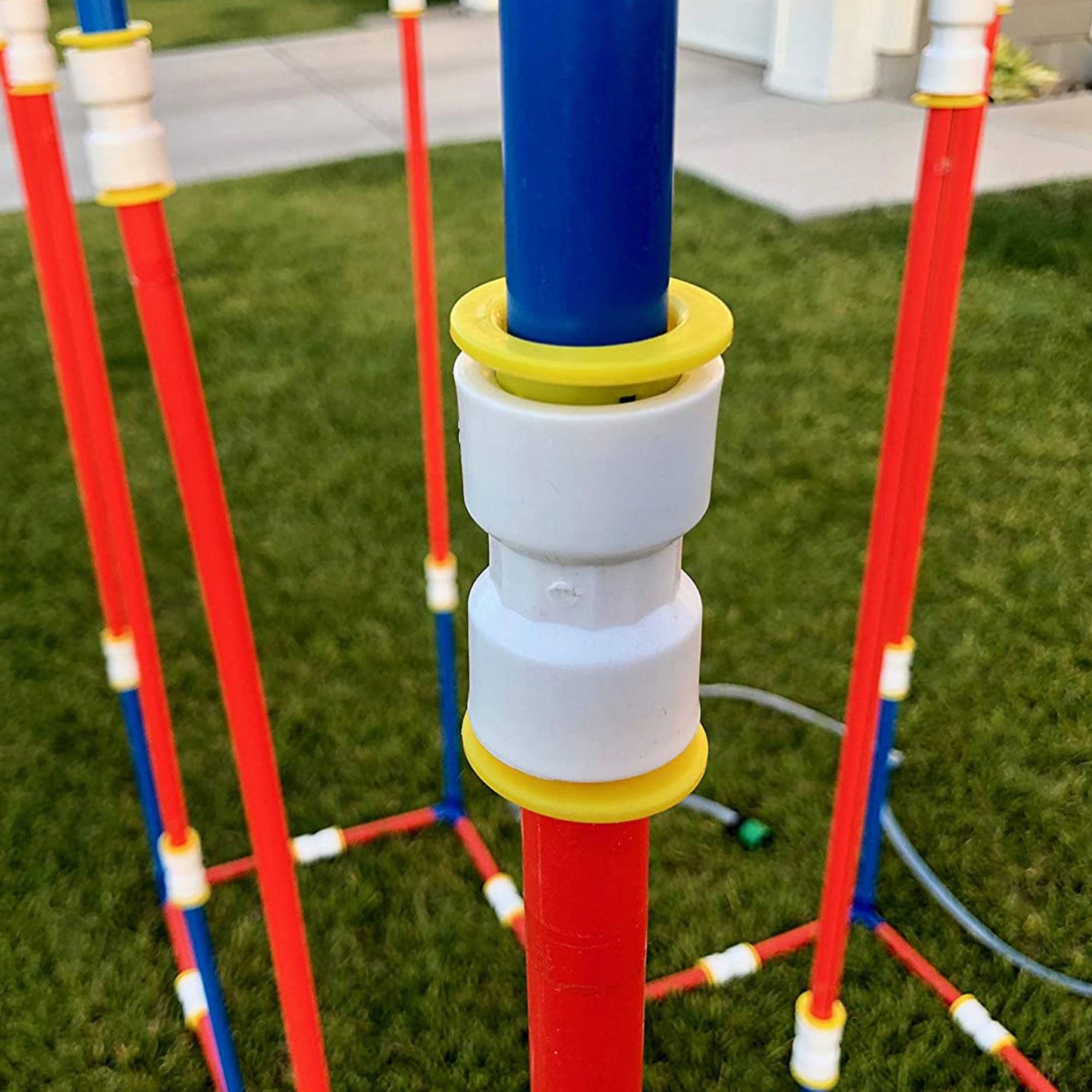 Funphix Medium Outdoors Sprinkles Set with Poles and Hose Fort Kit, Multicolor