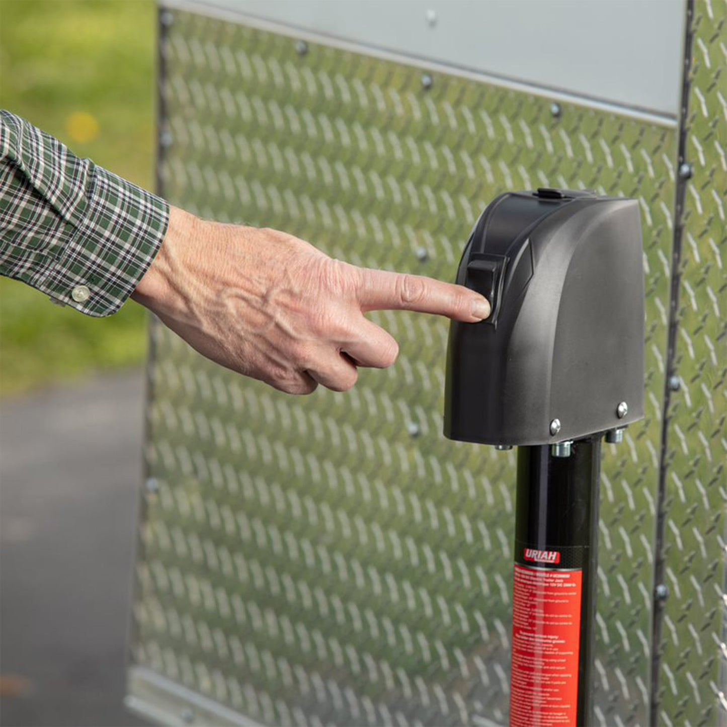 Uriah 12V Electric Trailer Jack w/Hard Wire Connection, 2000 Pound Capacity