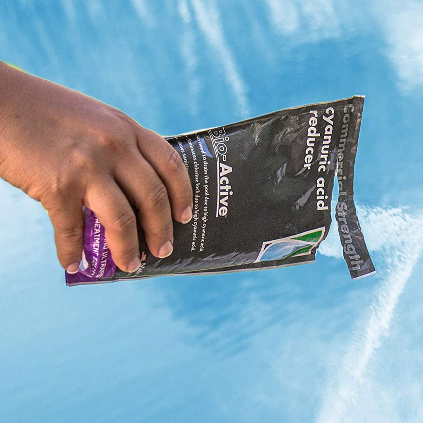 Bio-Active Non Polluting Cyanuric Acid Reducer Powder for Swimming Pools, 16 Oz