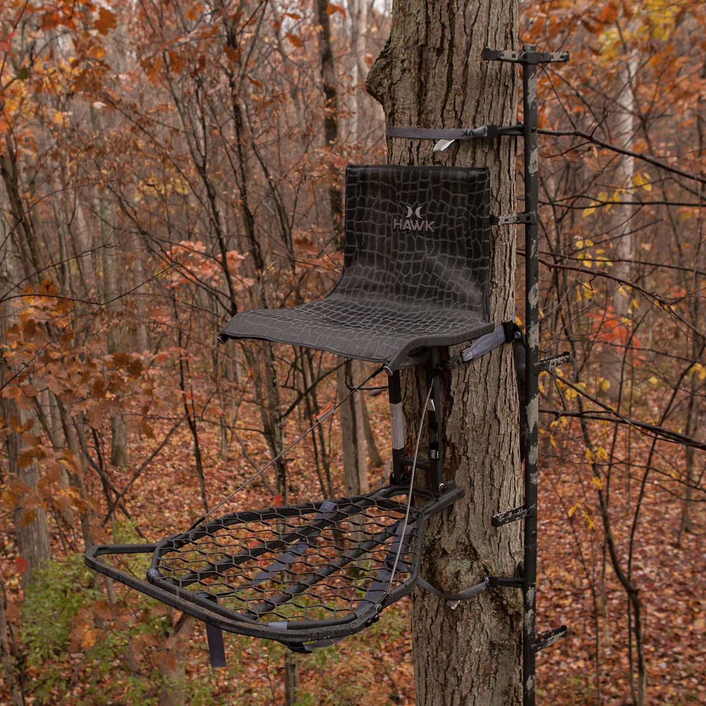 Hawk Kickback LVL Hang On Tree Stand with Footrest & Set of 3 Climbing Sticks