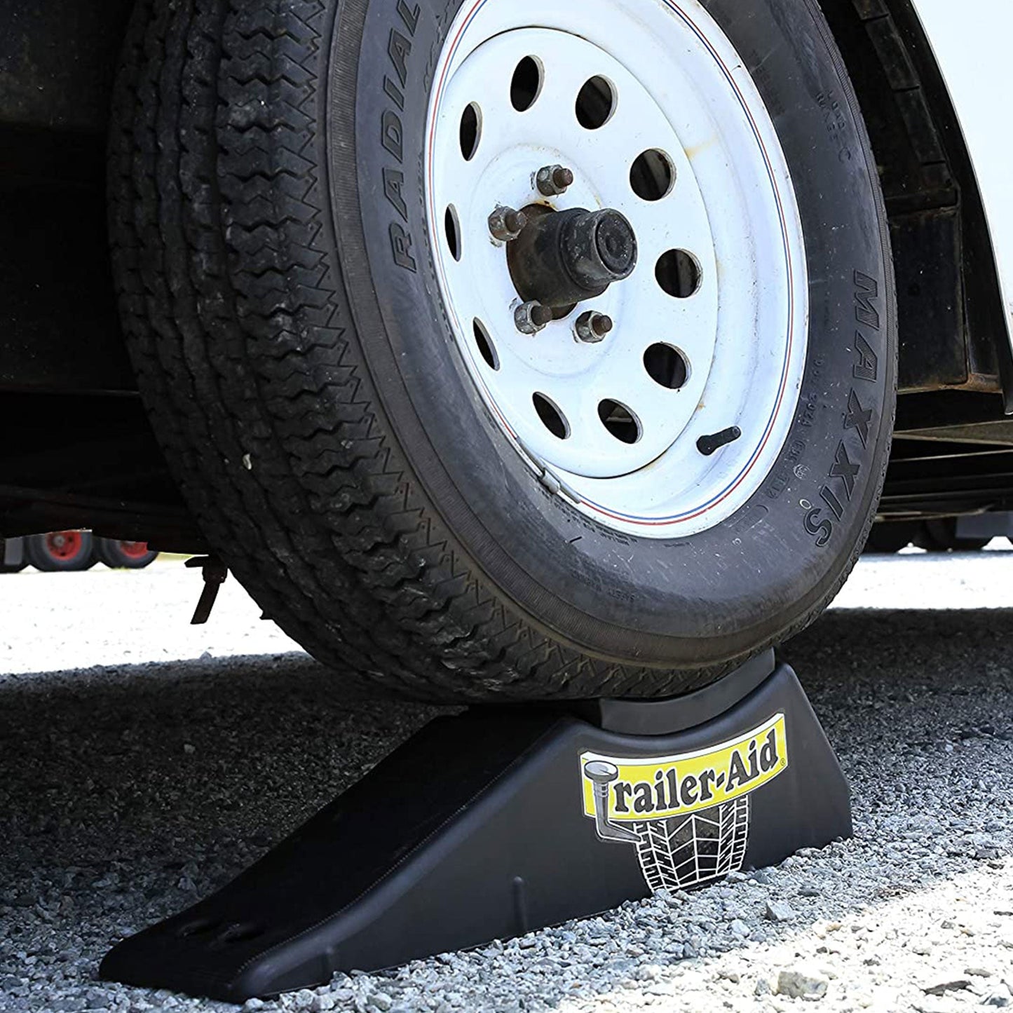 Camco Trailer Aid PLUS Tandem Trailer Tire Changing Ramp with  5.5" Lift, Black