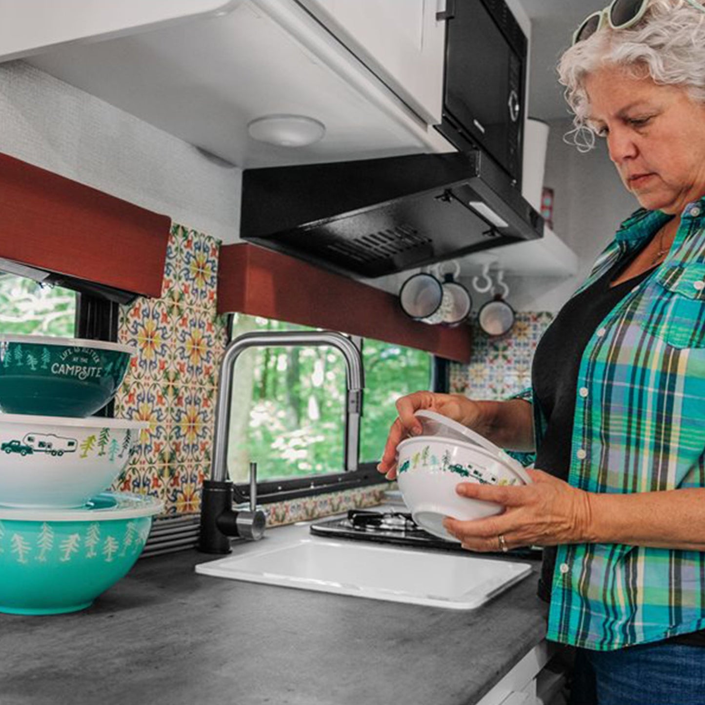 Camco Life is Better at The Campsite 8 Piece Melamine Nesting Bowl Set with Lids