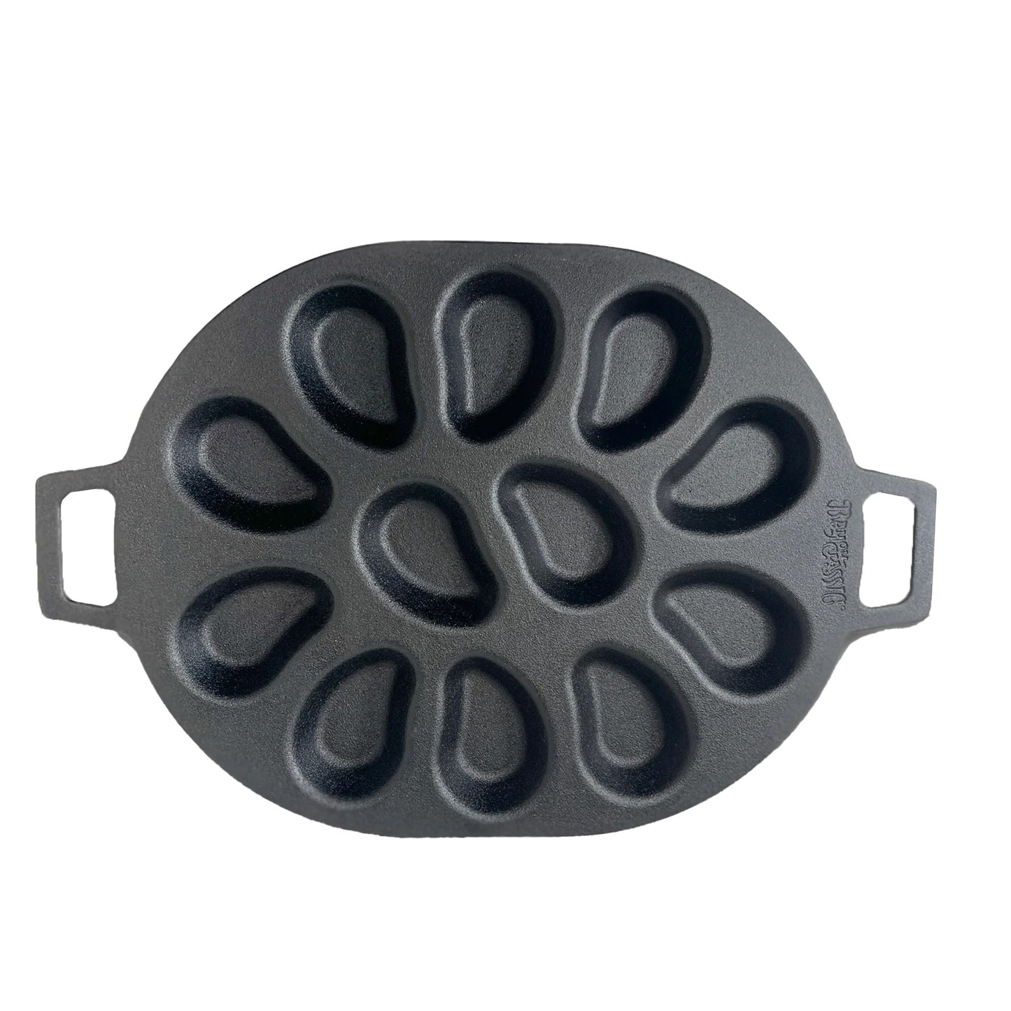 Bayou Classic Cast Iron Shellfish Shaped Oyster Grill Pan for 12 Clams, Black