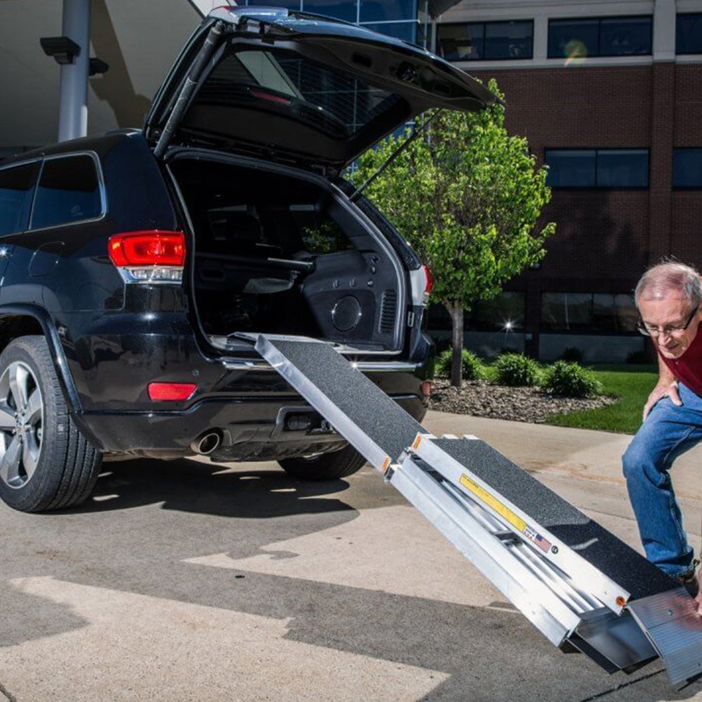 EZ-ACCESS SUITCASE 5 Foot TRIFOLD Portable Ramp with Surface That Resists Slips