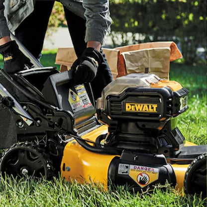 DEWALT 20V MAX Self Propelled 21.5" Automatic Brushless Lawn Mower with Charger