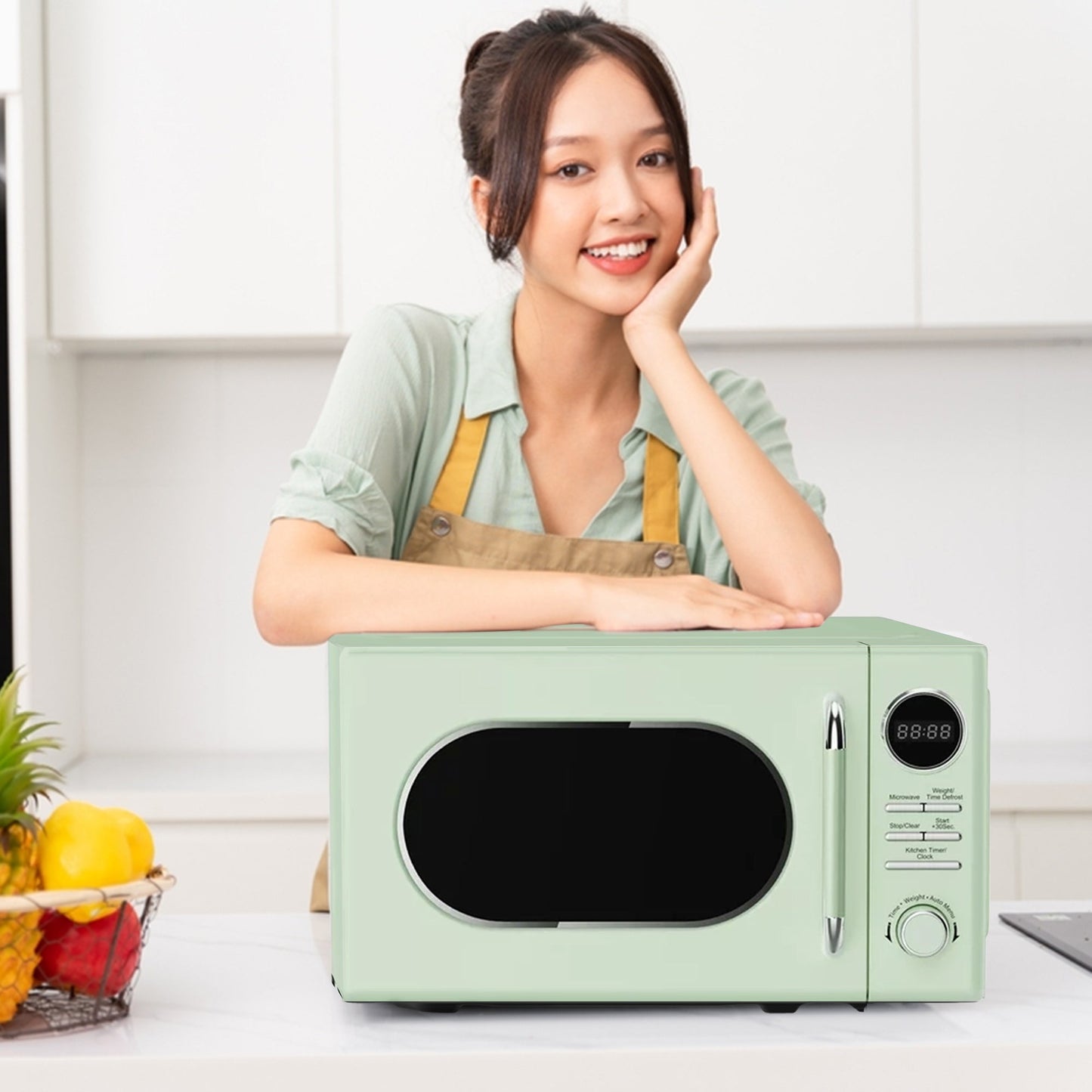 Magic Chef 0.7 Cubic Feet 700W Small Classic Retro Countertop Microwave, Green