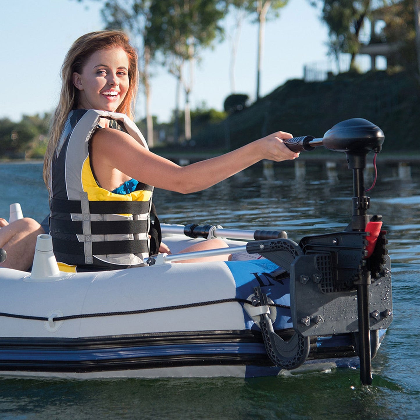 INTEX 12V Transom Mount Boat Eight Speed Trolling Motor | 68631E