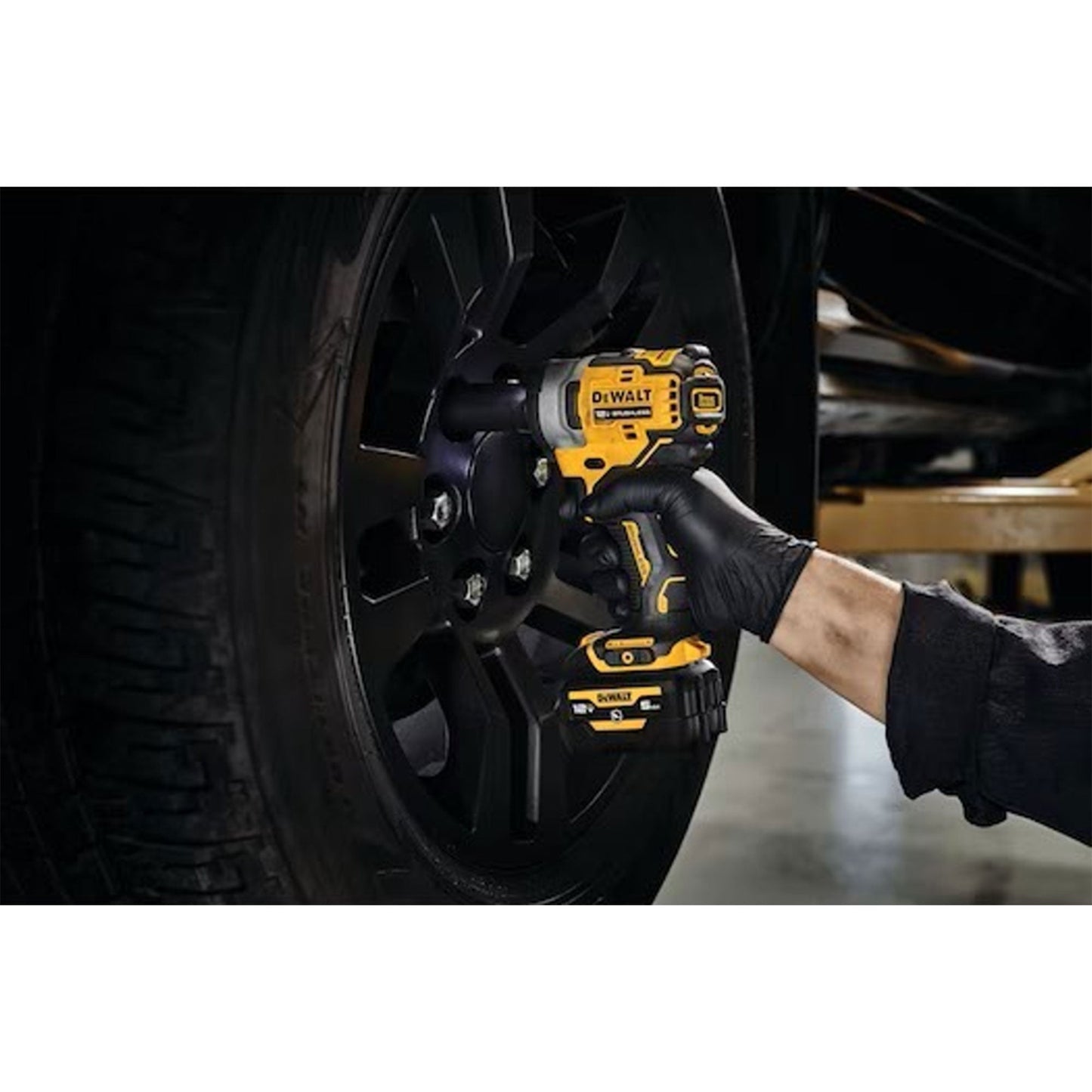 DeWalt XTREME 12V MAX Brushless 1/2" Cordless Impact Wrench Kit with LED Ring