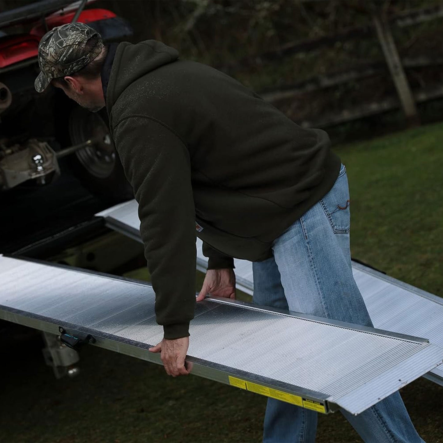 EZ-ACCESS TRAVERSE 4 Foot Singlefold Edgeless Portable Loading Ramp, Silver