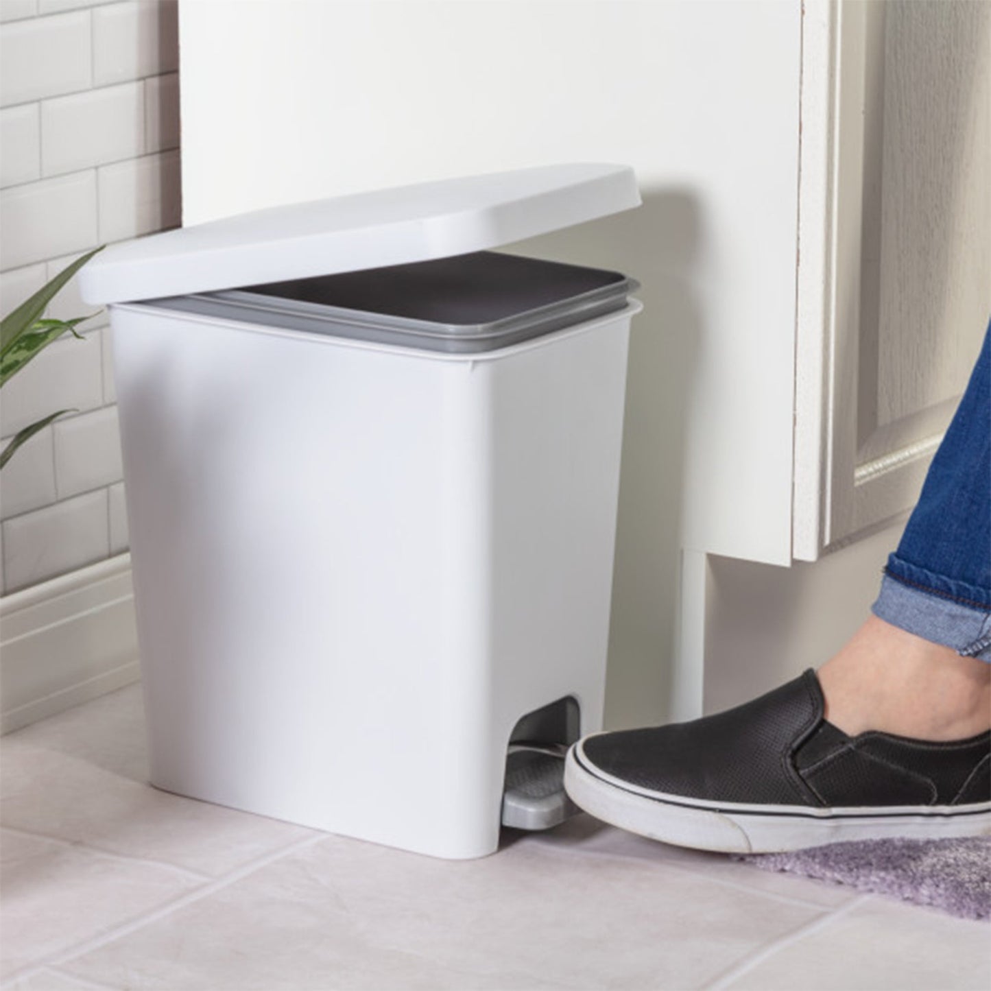 Sterilite 2.7 Gallon Rectangular Step On Trash Bin Wastebasket, White (6 Pack)