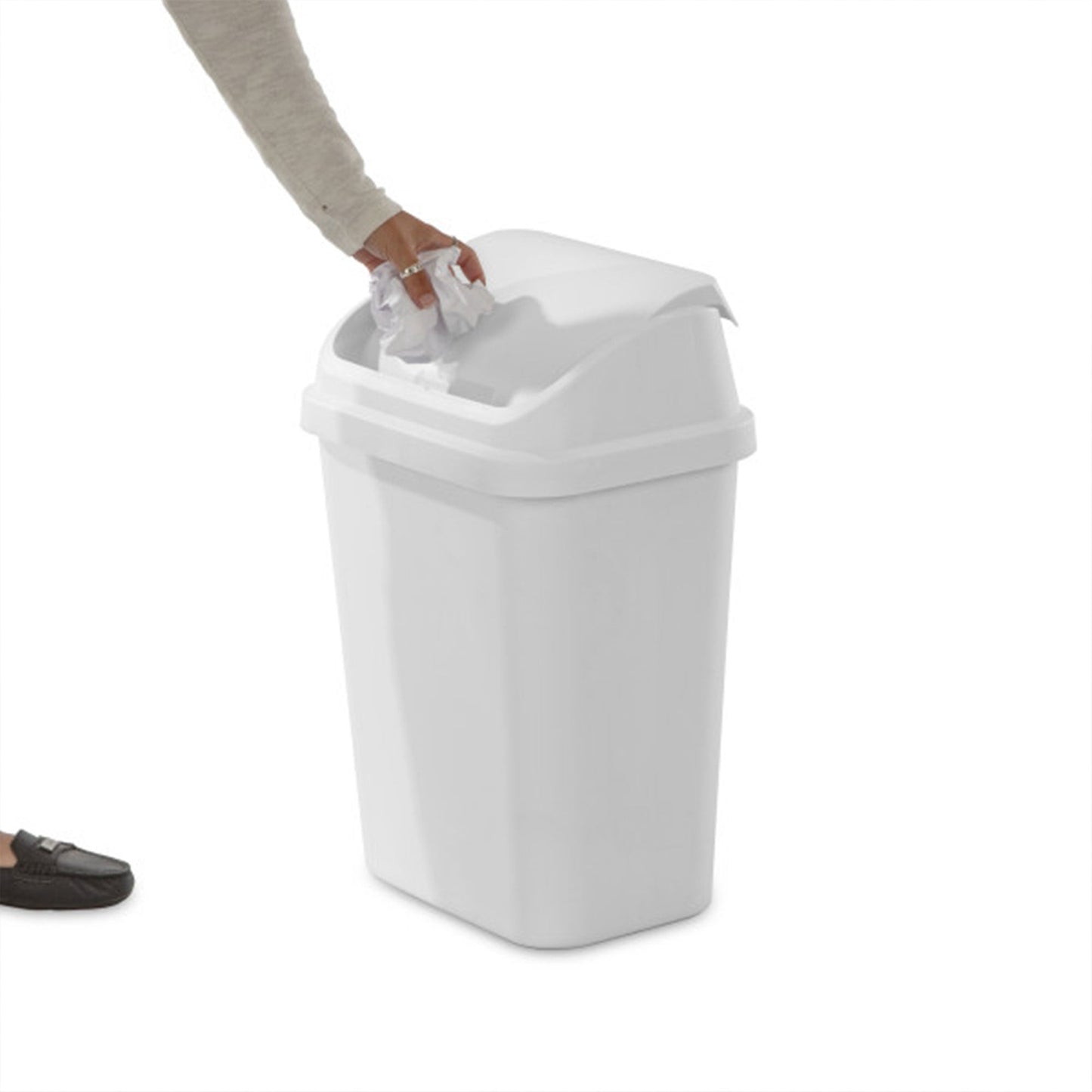 Sterilite 7.8 Gallon SwingTop Kitchen Wastebasket Trash Can, White (12 Pack)