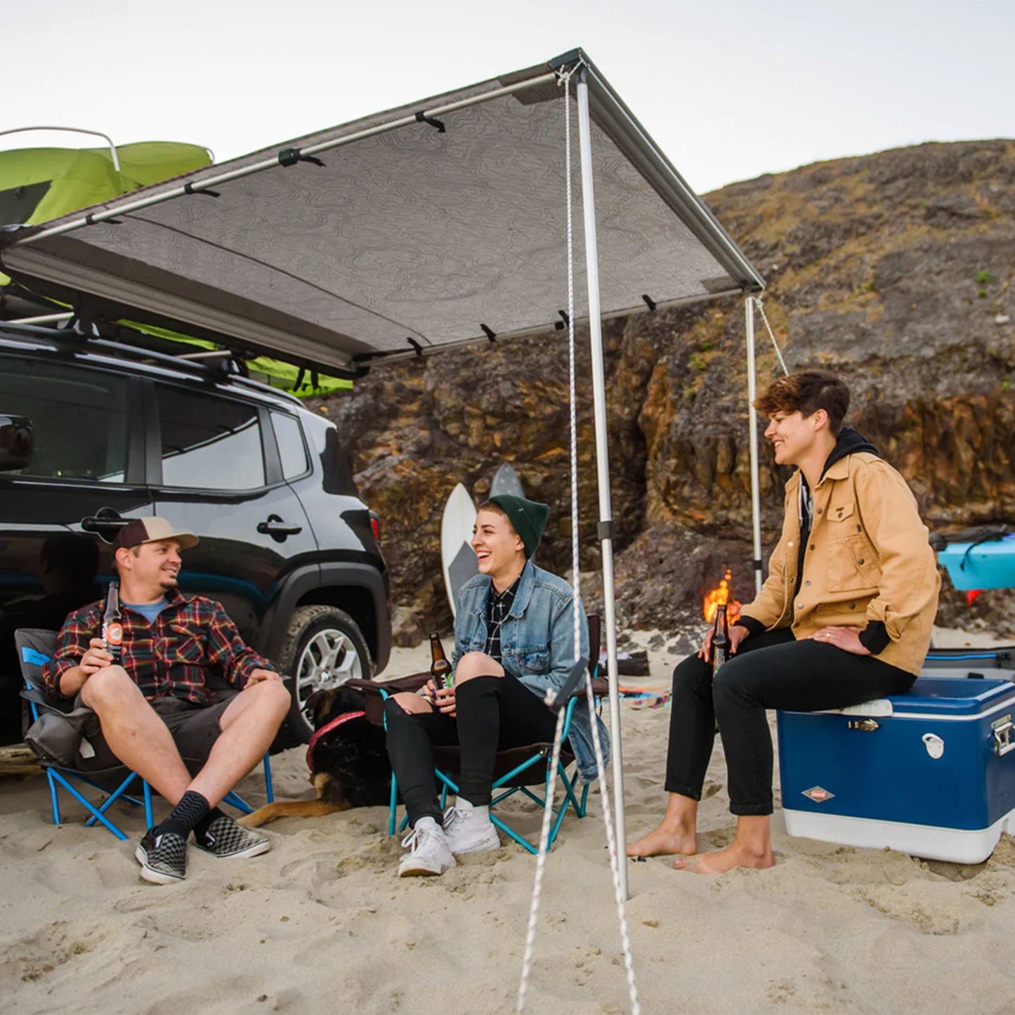 Yakima OverNOut 6.5' Lightweight Roof Mounted Awning w/Included SKS Lock, Medium