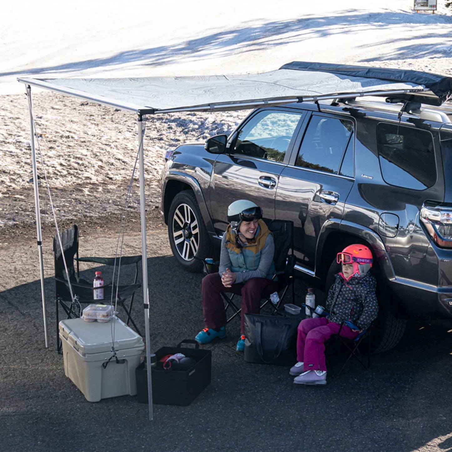 Yakima OverNOut 6.5' Lightweight Roof Mounted Awning w/Included SKS Lock, Medium