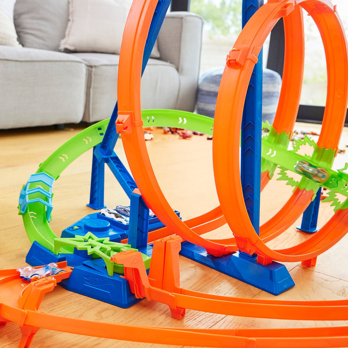 Hot Wheels Track Set with 5 Crash Zones, Motorized Booster, 1 Car, and 2 Loops