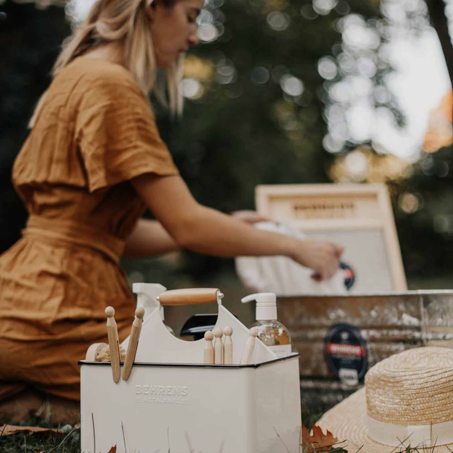 Behrens Versatile 11.5 Inch Rectangular Steel Partitioned Cleaning Caddy, White