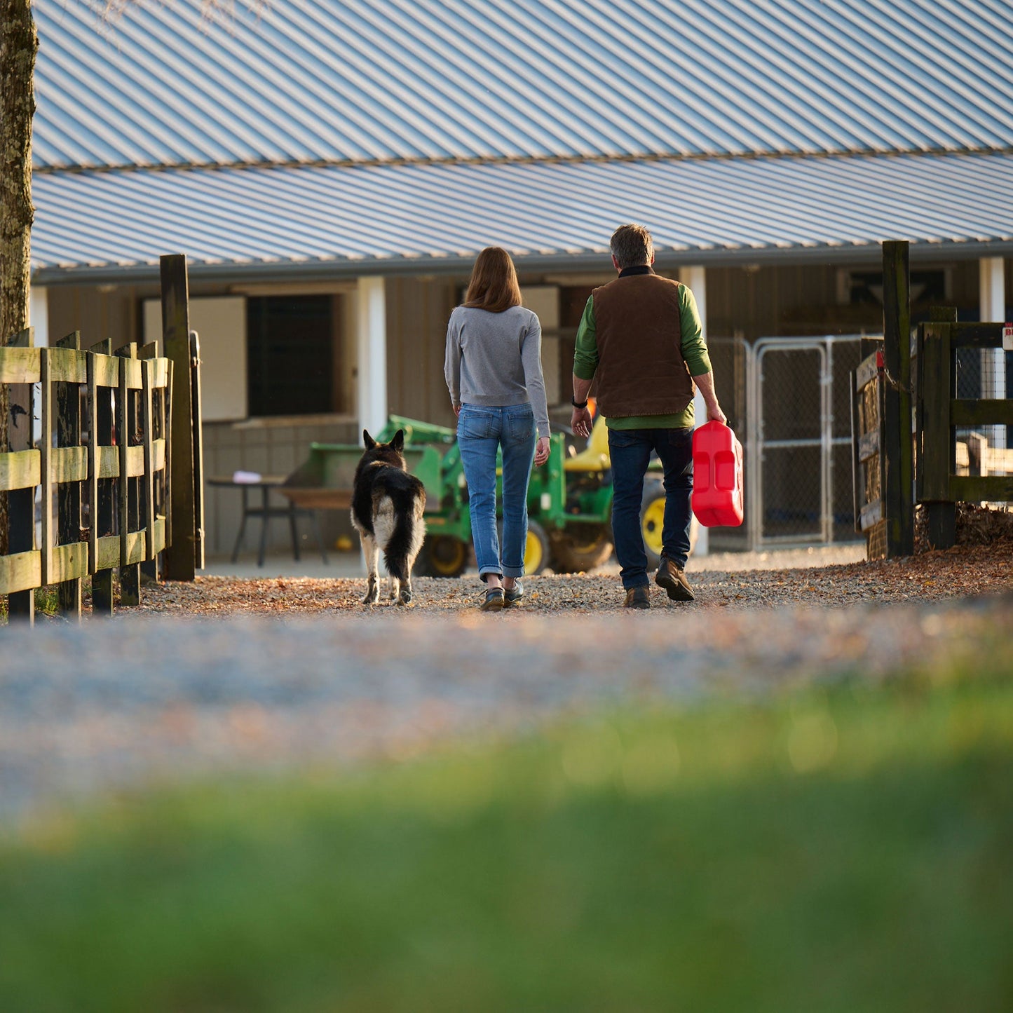 Scepter SmartControl Dual Handle Diesel Gas Container Jug, 5 Gal, 4 Pack, Red