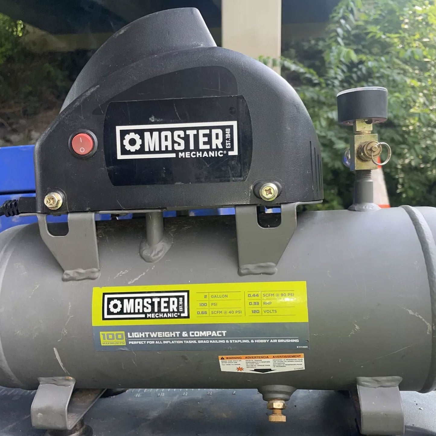 Master Mechanic Portable Air Compressor with Built In Handle, 2 Gallon, Black