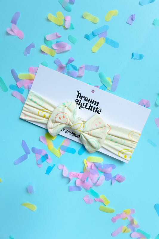 PASTEL SMILES DREAM BOW