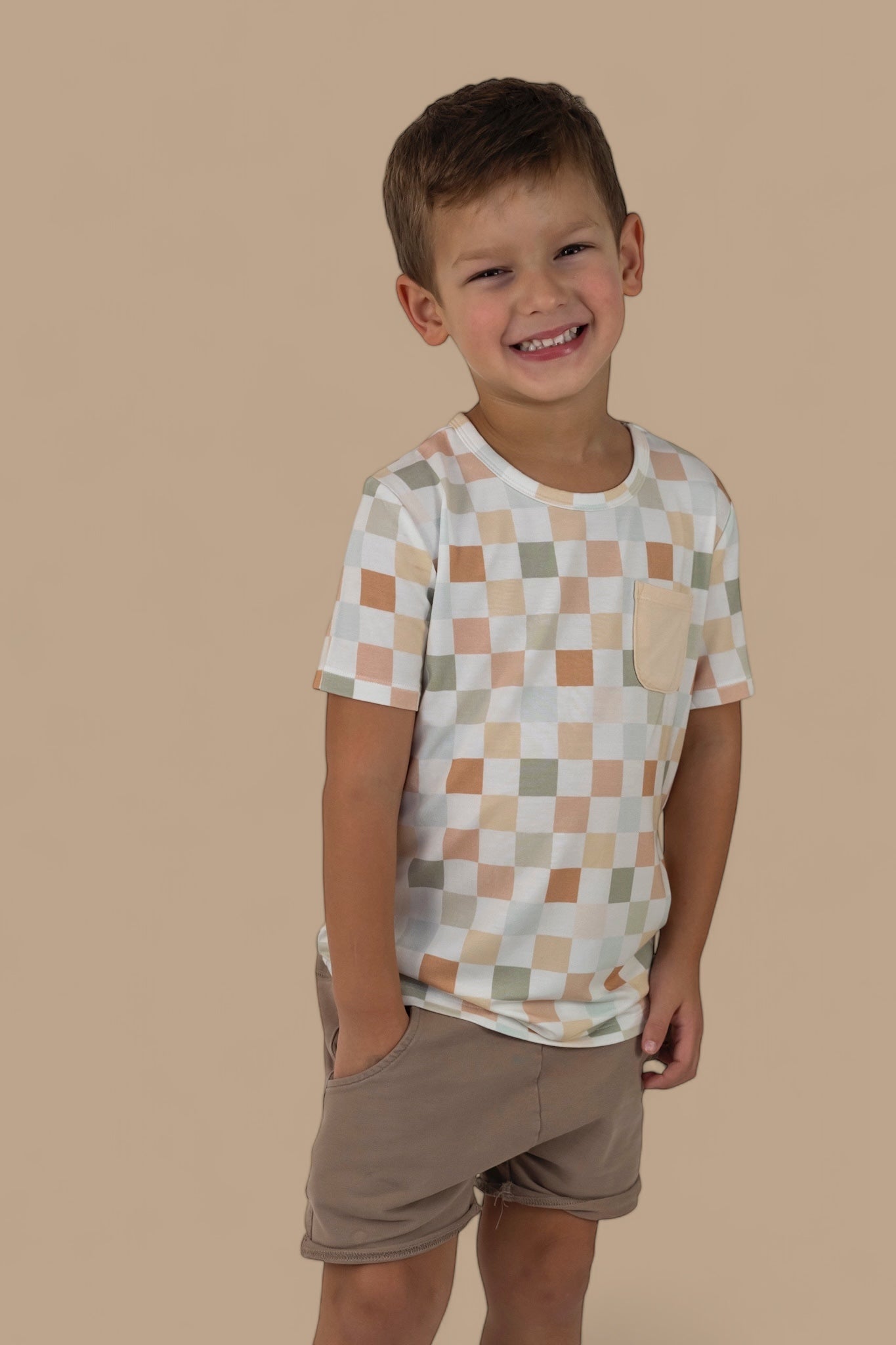 MUTED CHECKERS DREAM POCKET TEE