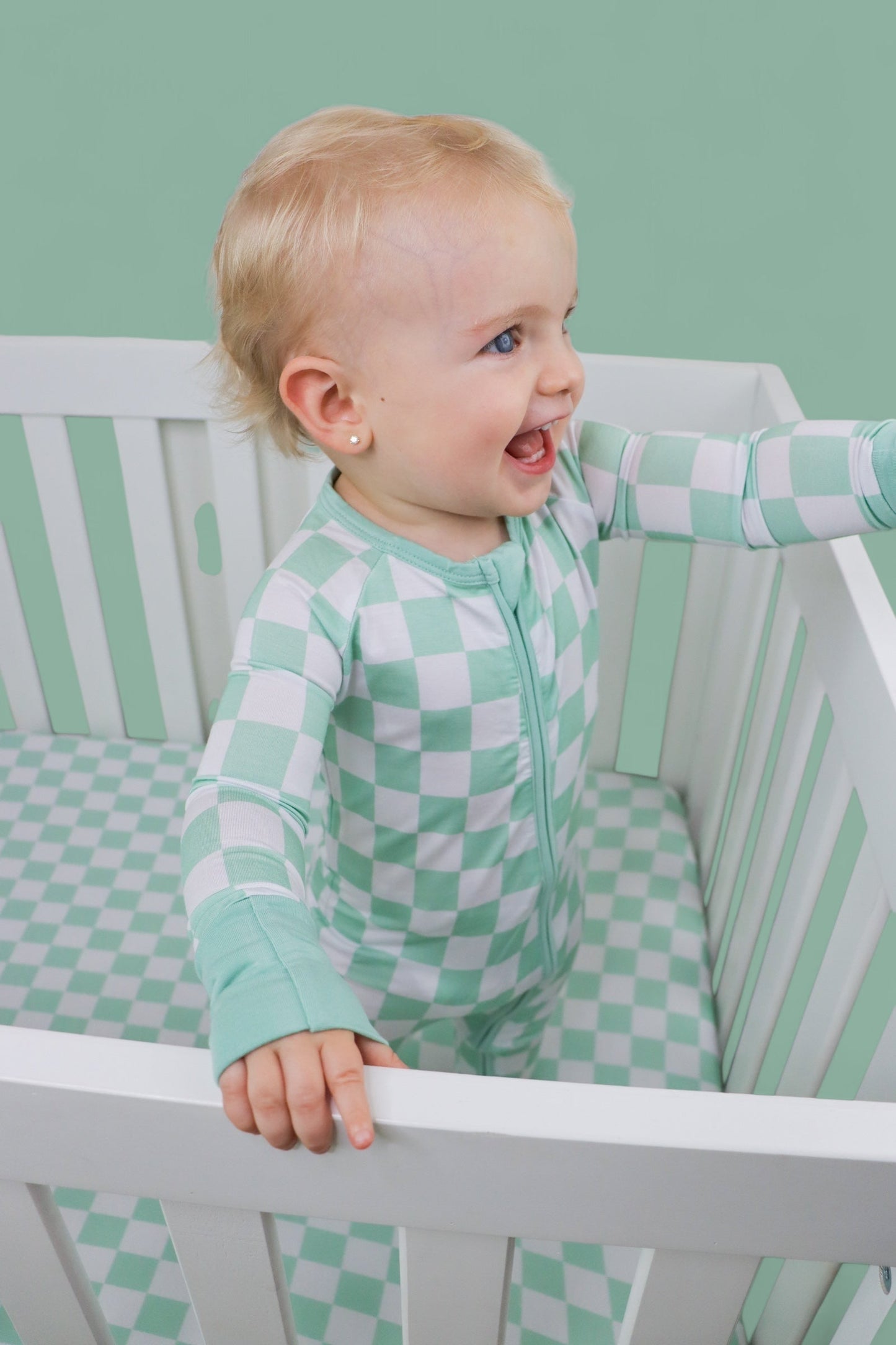 MINT CHECKERS DREAM CRIB SHEET