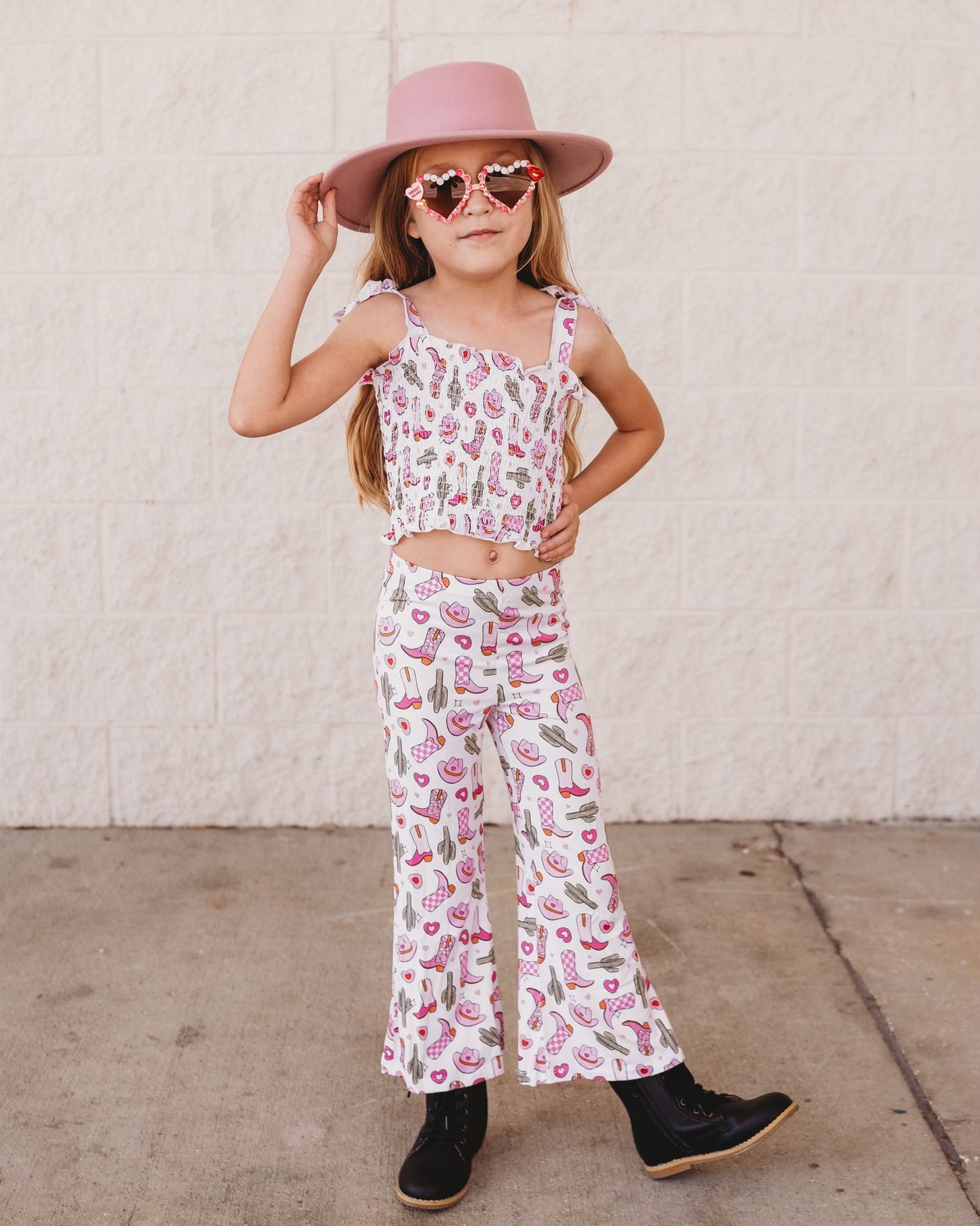 HOWDY VALENTINE EXCLUSIVE DREAM SMOCKED FLARE SET