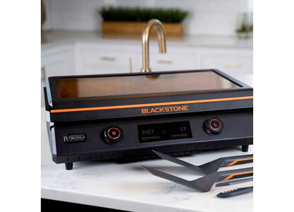 BLACKSTONE 22IN E-Series Electric Tabletop Griddle with Hood