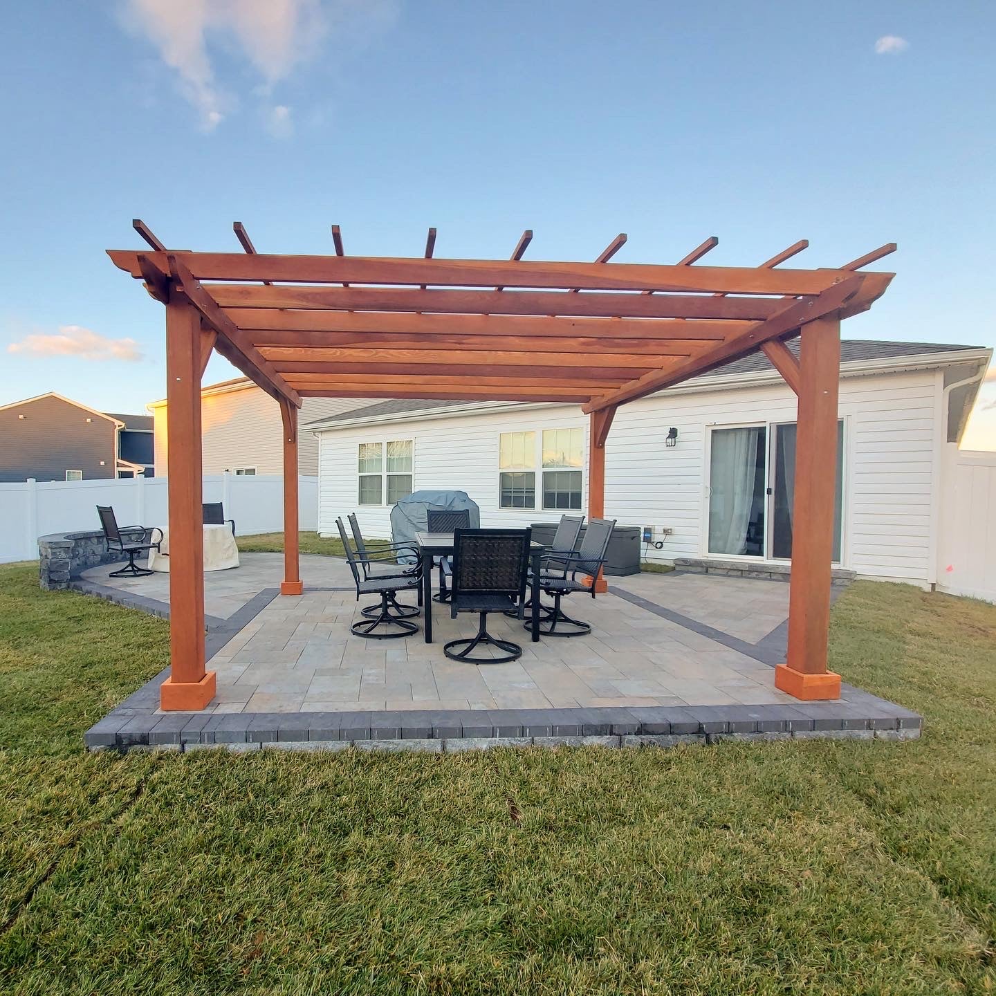 Outdoor Super Deck Redwood Pergola