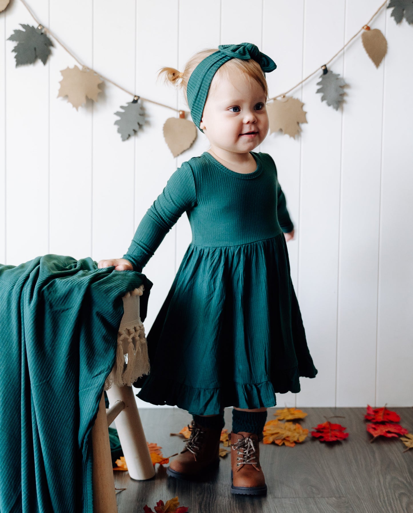 EVERGREEN RIB DREAM RUFFLE DRESS