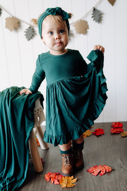 EVERGREEN RIB DREAM RUFFLE DRESS