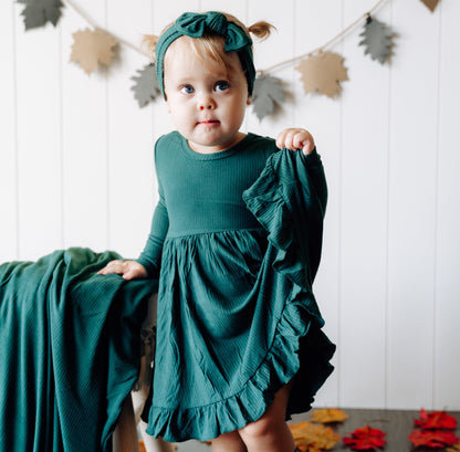 EVERGREEN RIB DREAM RUFFLE DRESS