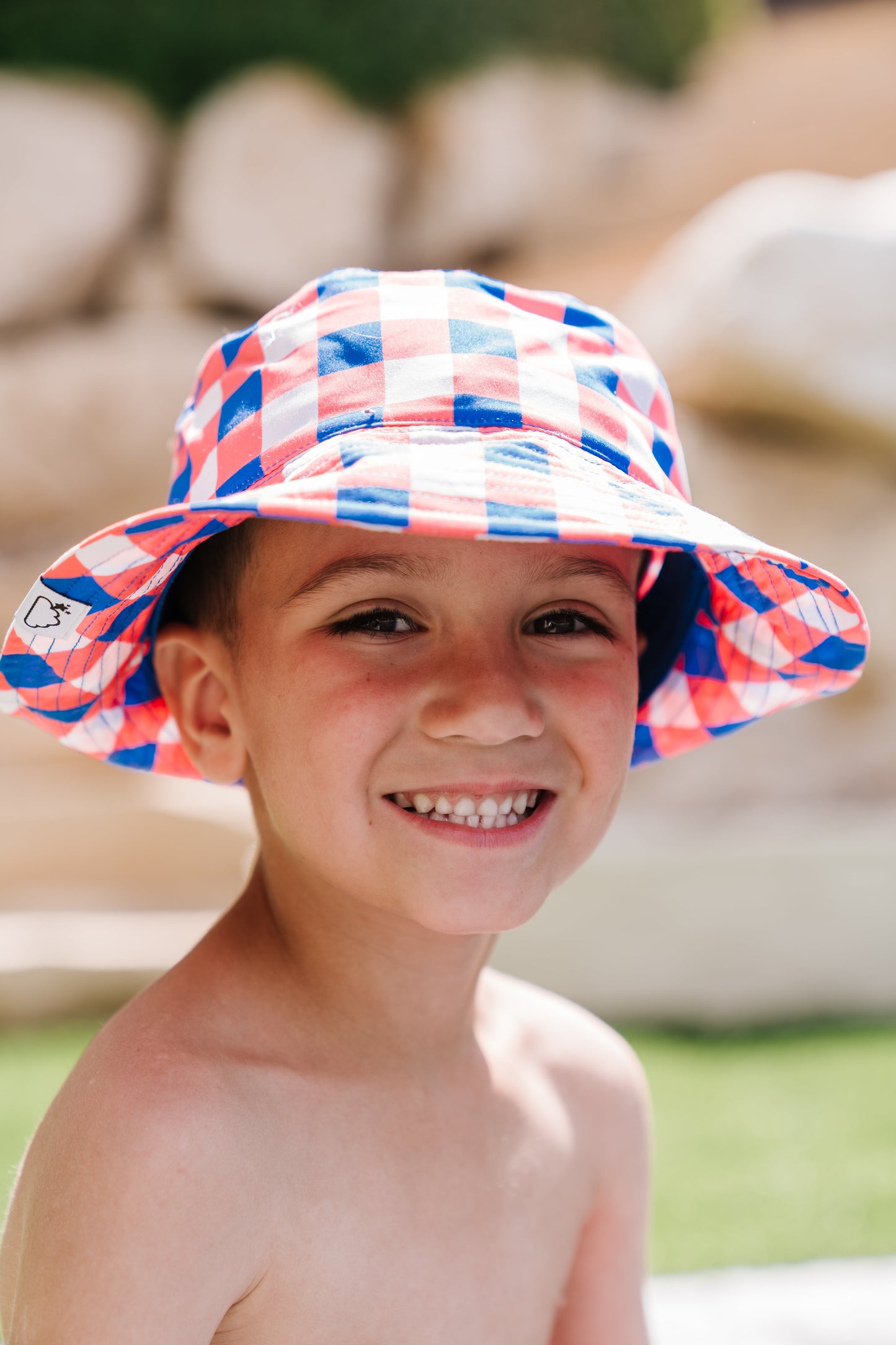 RED, WHITE & TRUMAN DREAM BUCKET HAT