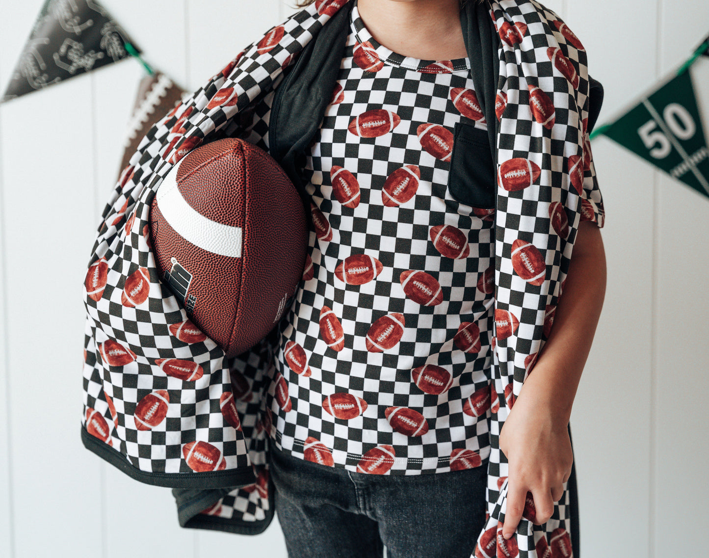 CHECKERED FOOTBALL DREAM POCKET TEE