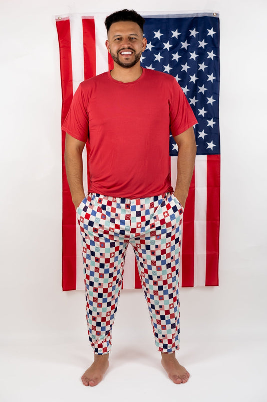 HOME OF THE FREE CHECKERS MEN'S DREAM JOGGER SET