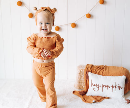 PUMPKIN RIB DREAM SMOCKED FLARE SET