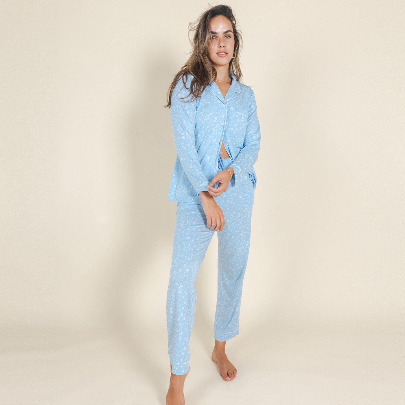 The Flurry Up | Snowflakes SleepDeep™ Women’s Long Sleeve Pajama Set