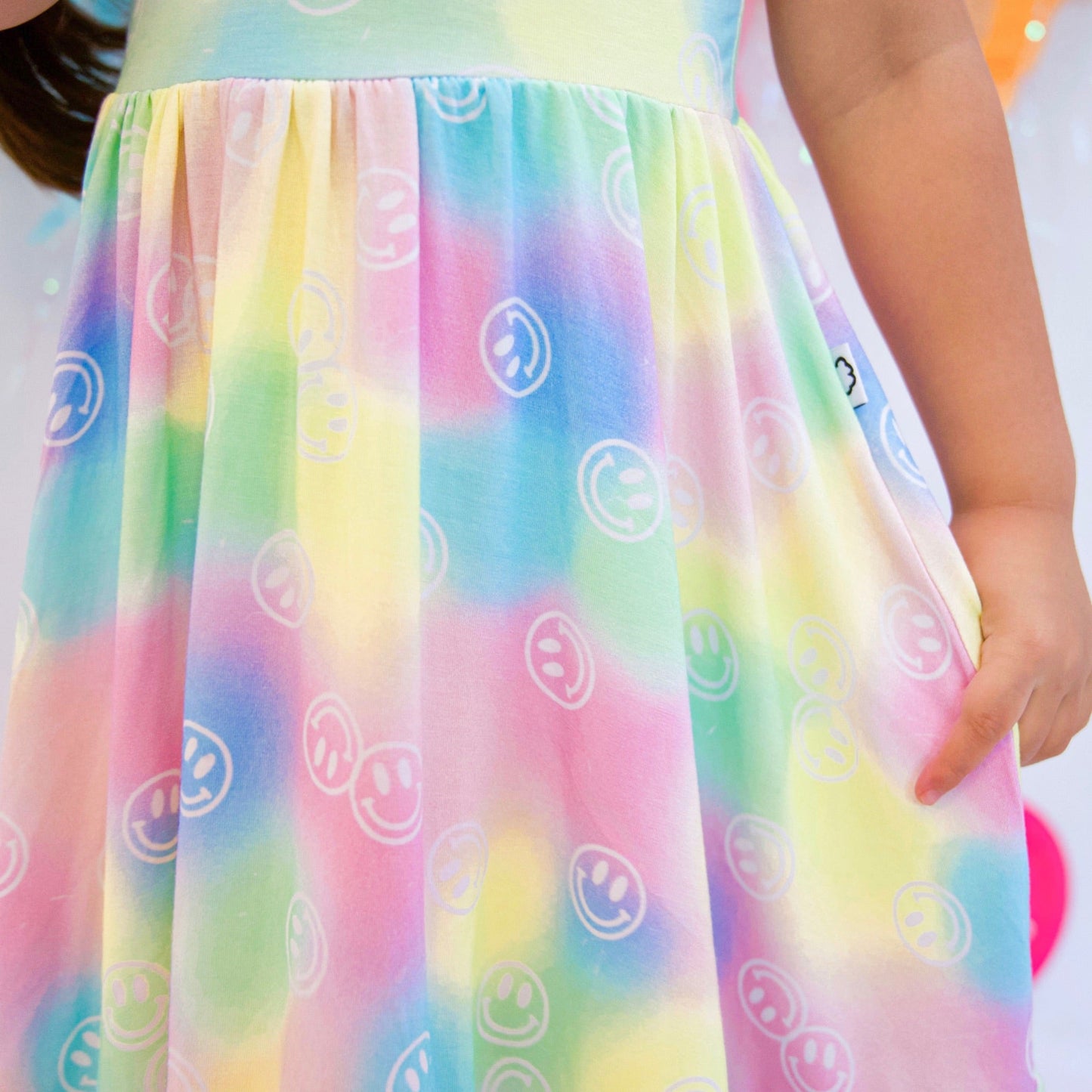 DREAMY SMILEY DREAM RUFFLE DRESS