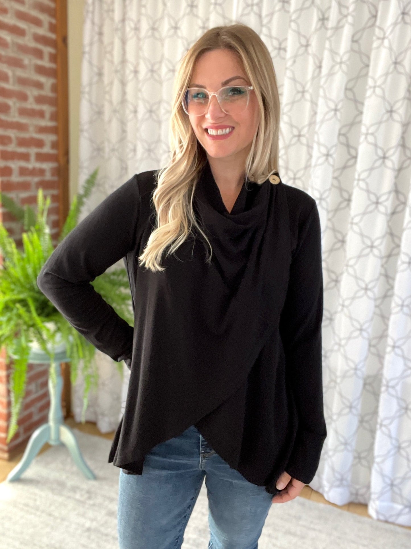 Love Story Cardigan in Black (S)