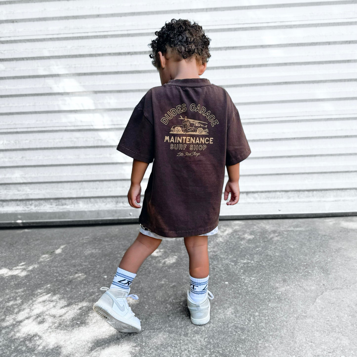 DUDES GARAGE TEE - VINTAGE BROWN