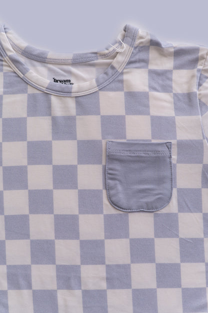 CLOUDY CHECKERS DREAM POCKET TEE