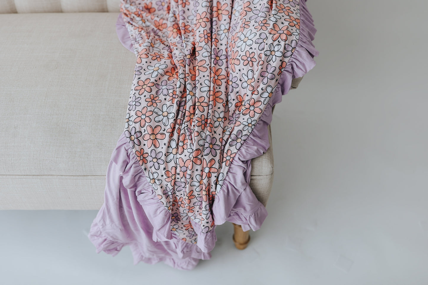 EXCLUSIVE FULL BLOOM DREAM RUFFLE BLANKET