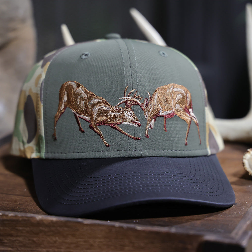 Fighting Deer Rut Cap 6-Panel Riverside Wax Cloth Visor