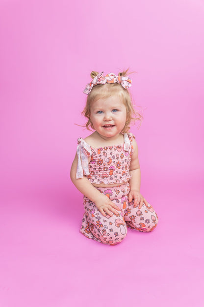 FEELIN' MUSHY DREAM SMOCKED FLARE SET